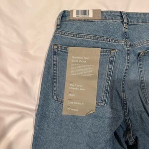 Everlane The Curvy Cheeky Jean